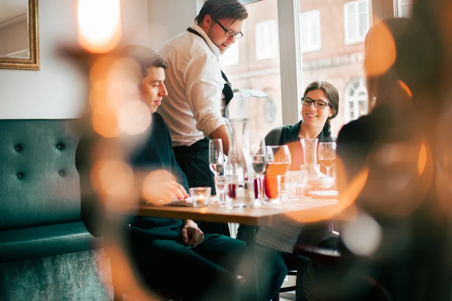 Restaurant dining experience